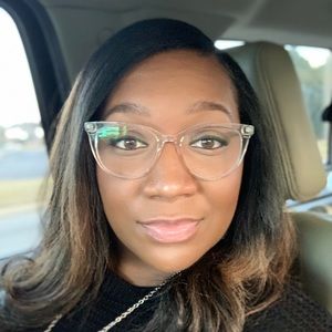 Meet your Posher, Courtney